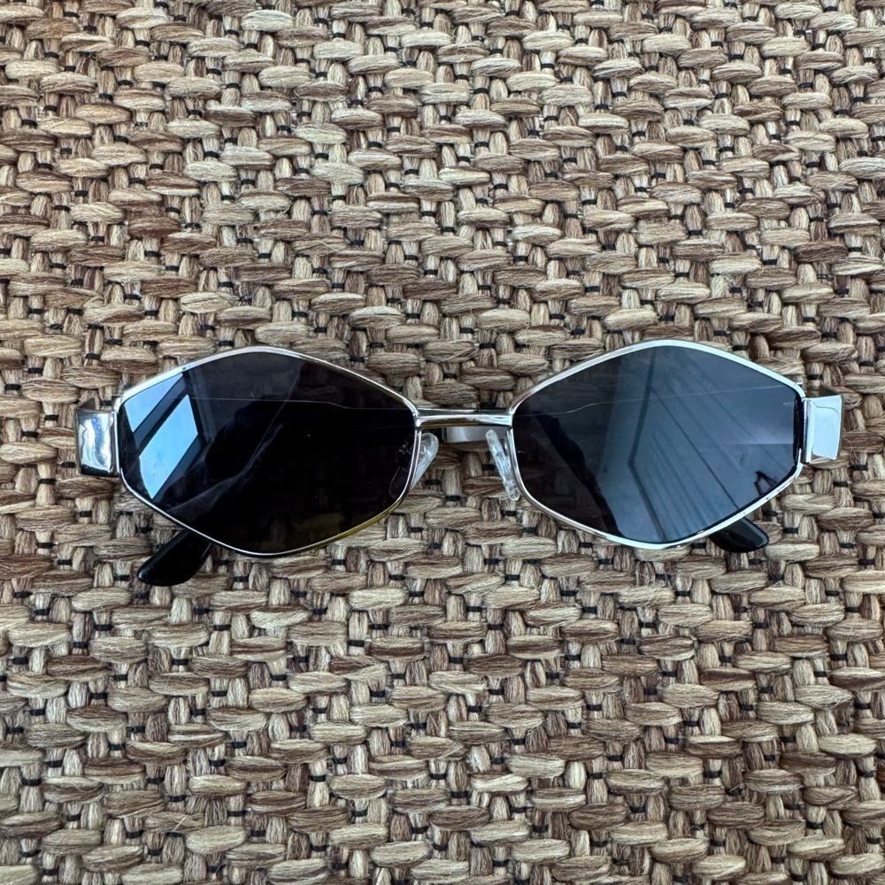Stylish Black Sunglasses